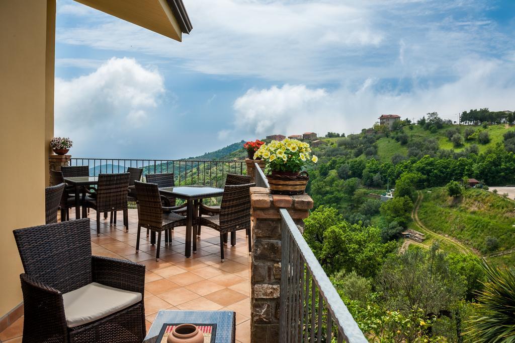 Villa Bernadette San Mauro Cilento Eksteriør bilde
