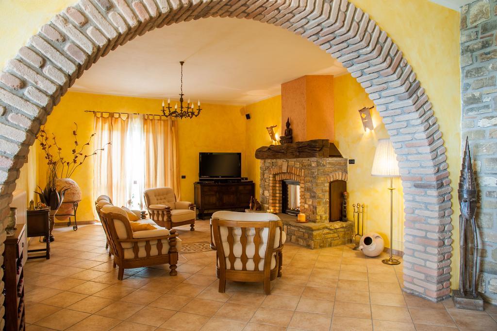 Villa Bernadette San Mauro Cilento Eksteriør bilde